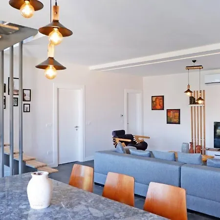 5 Bedroom Luxury With Private Pool And Private In Bodrum-gumusluk 2 فيلة